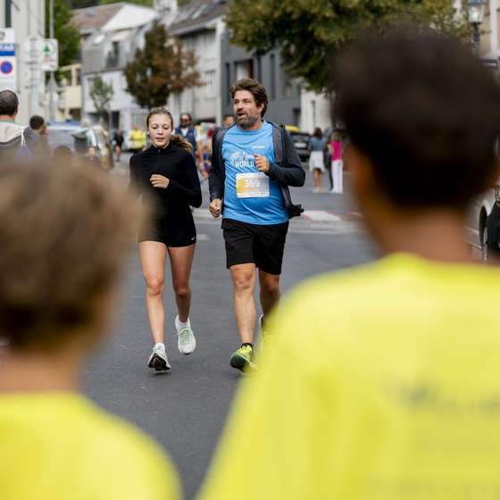Maurer Waldorflauf 2026 Gebirgsgasse kurz vor dem Ziel