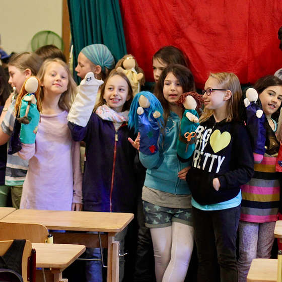 Puppentheater der 4. Klasse mit Barbara, 2015