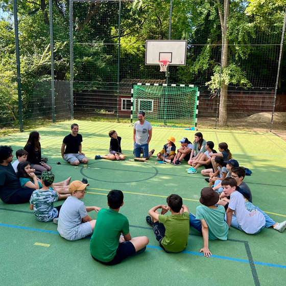 Abenteuer-Sommer-Camps Waldorf Mauer