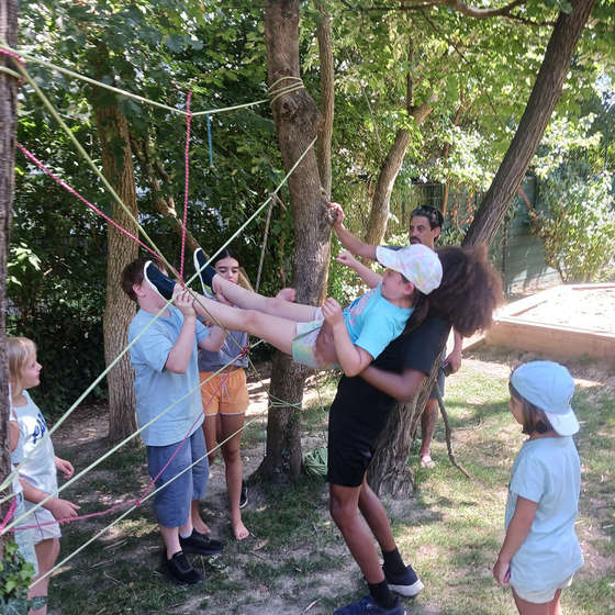 Abenteuer-Sommer-Camps Waldorf Mauer