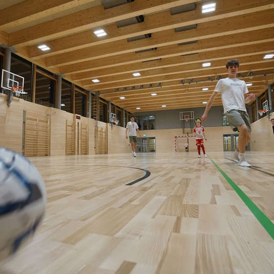 Fußball für Kinder der 1. bis 8. Klasse