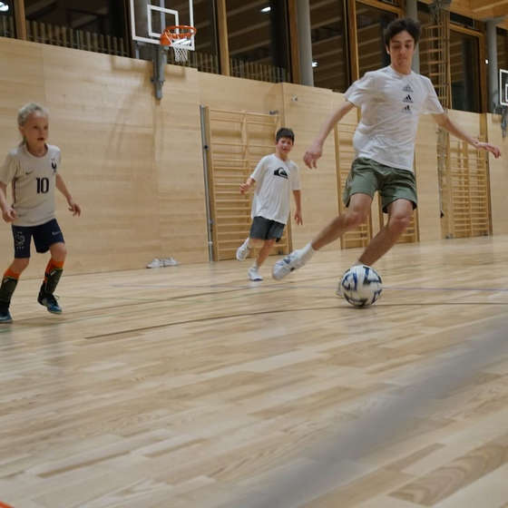 Fußball für Kinder der 1. bis 8. Klasse
